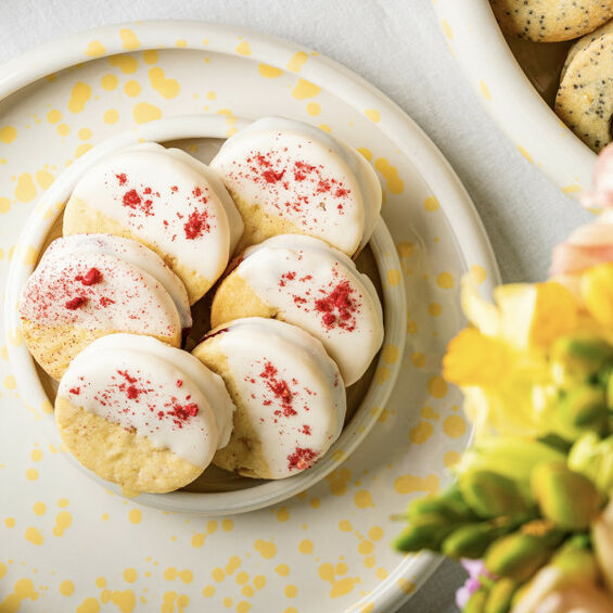 Mogyorós, málnás, fehércsokis linzer