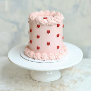 Valentin rózsaszín szíves mini torta