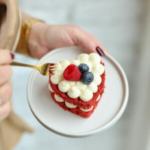 Valentin red velvet desszert