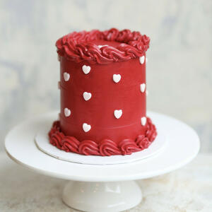 Valentin piros, szíves mini torta